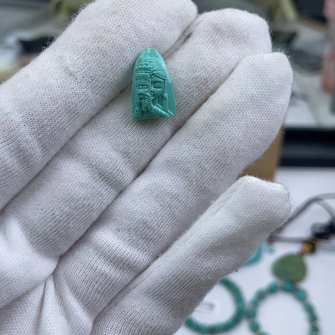 绿松石未镶嵌珠宝奇石