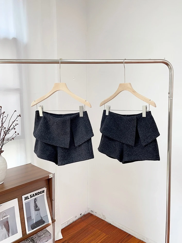 冬季新款洋气百搭毛呢开叉直筒裤女复古辣妹低腰显瘦休闲短裤