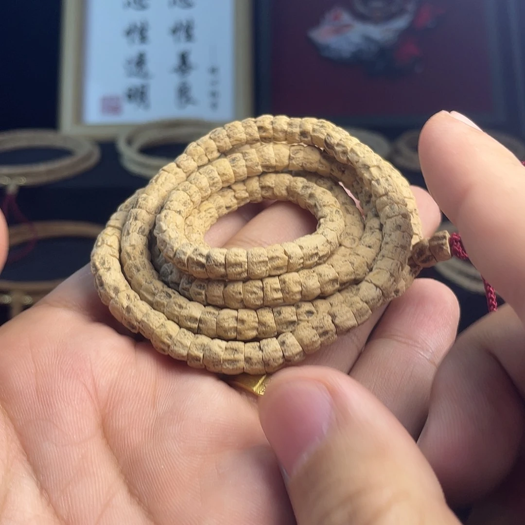 柏香籽/百香籽吊坠一****?