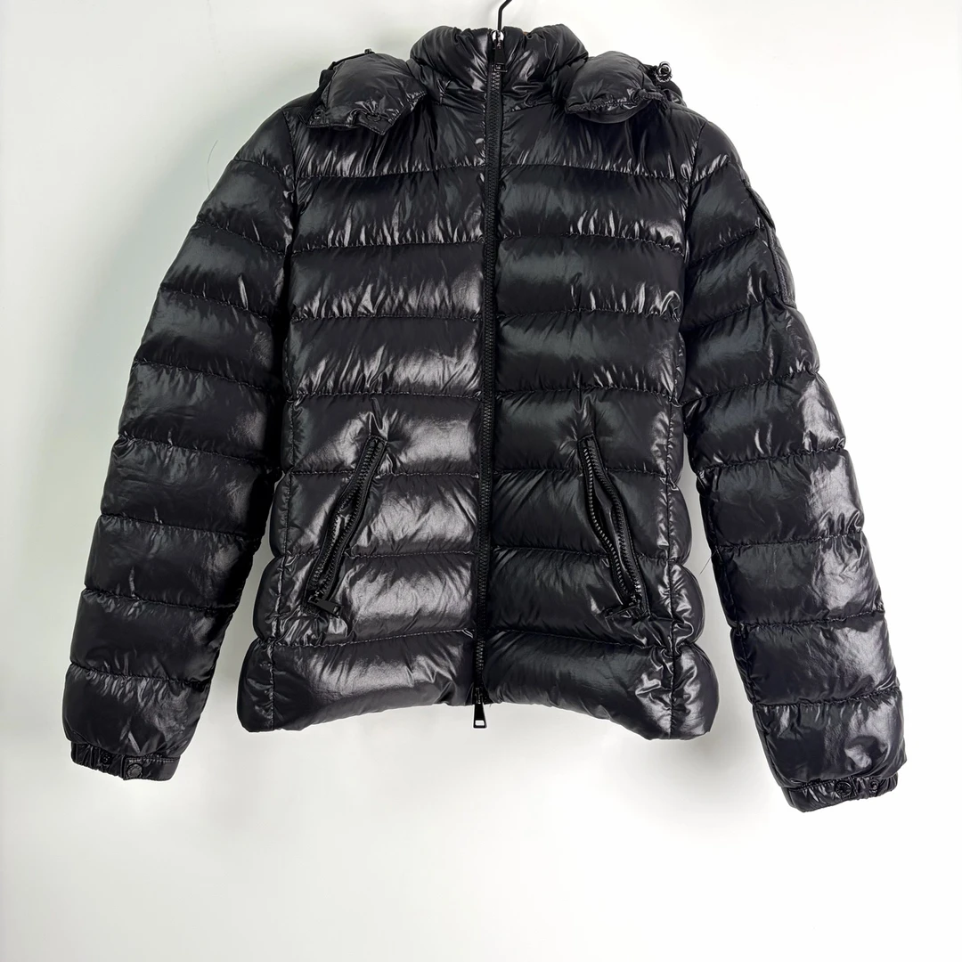 99新 MONCLER 1码 Moncler蒙口 bady黑色羽绒服 99新 bz0921
