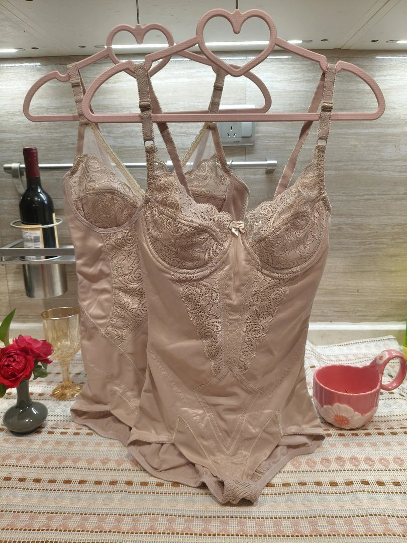 日单正品薄款紧致塑型吊带有钢圈收腹提臀塑型收胃托胸收腰连体衣