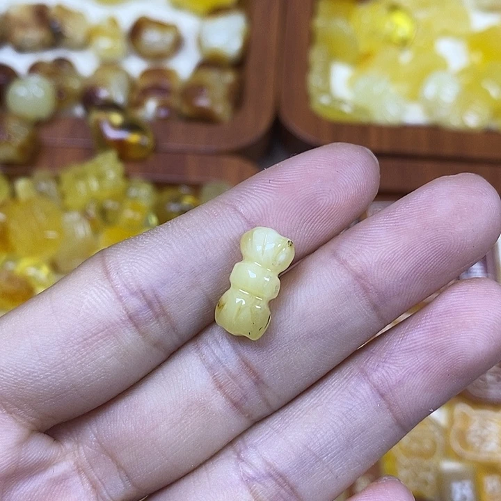 吊坠橄榄核蝴蝶结71