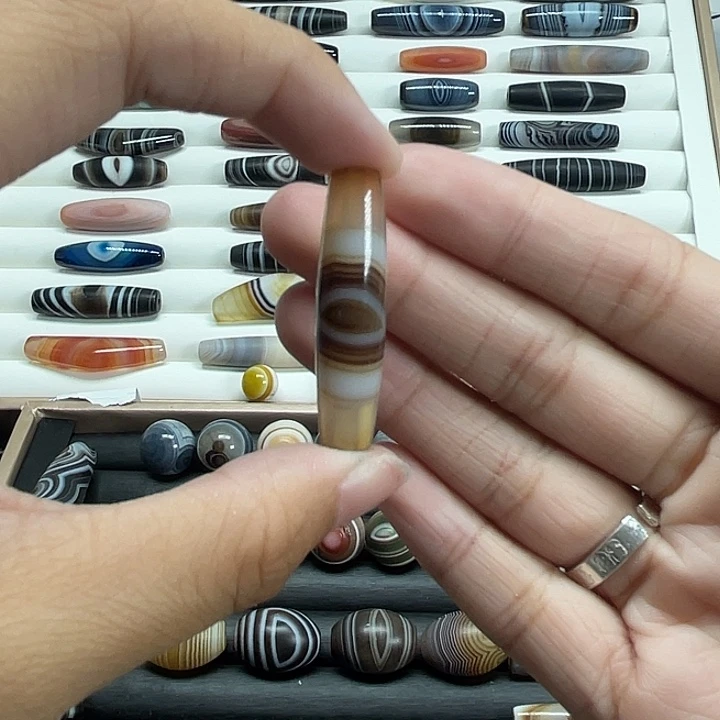 玛瑙/玉髓合金颈饰