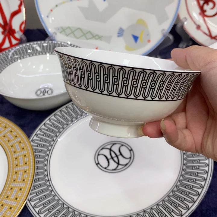 瓷片咖啡的香气是一个