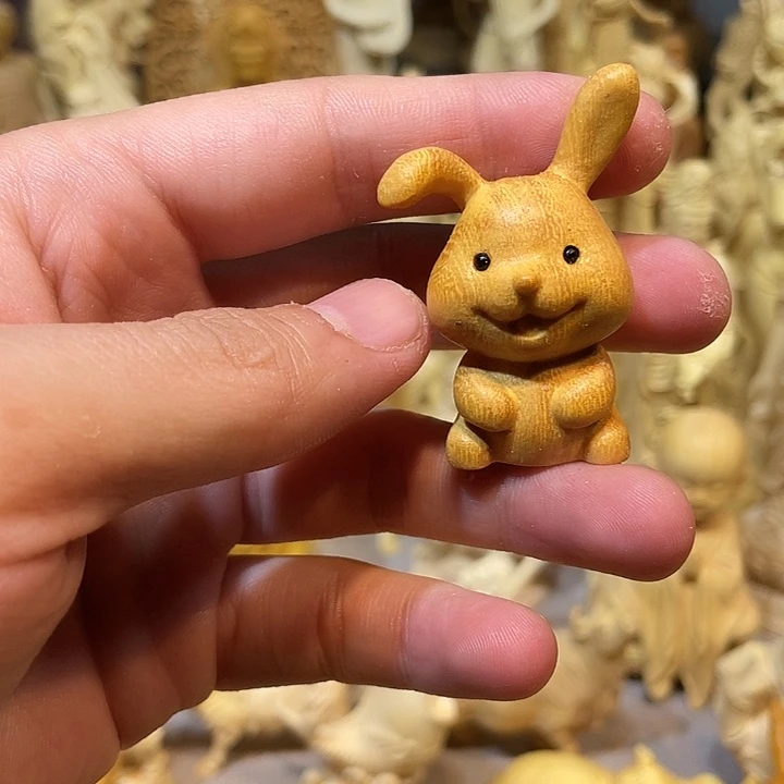 黄杨木小白兔把件