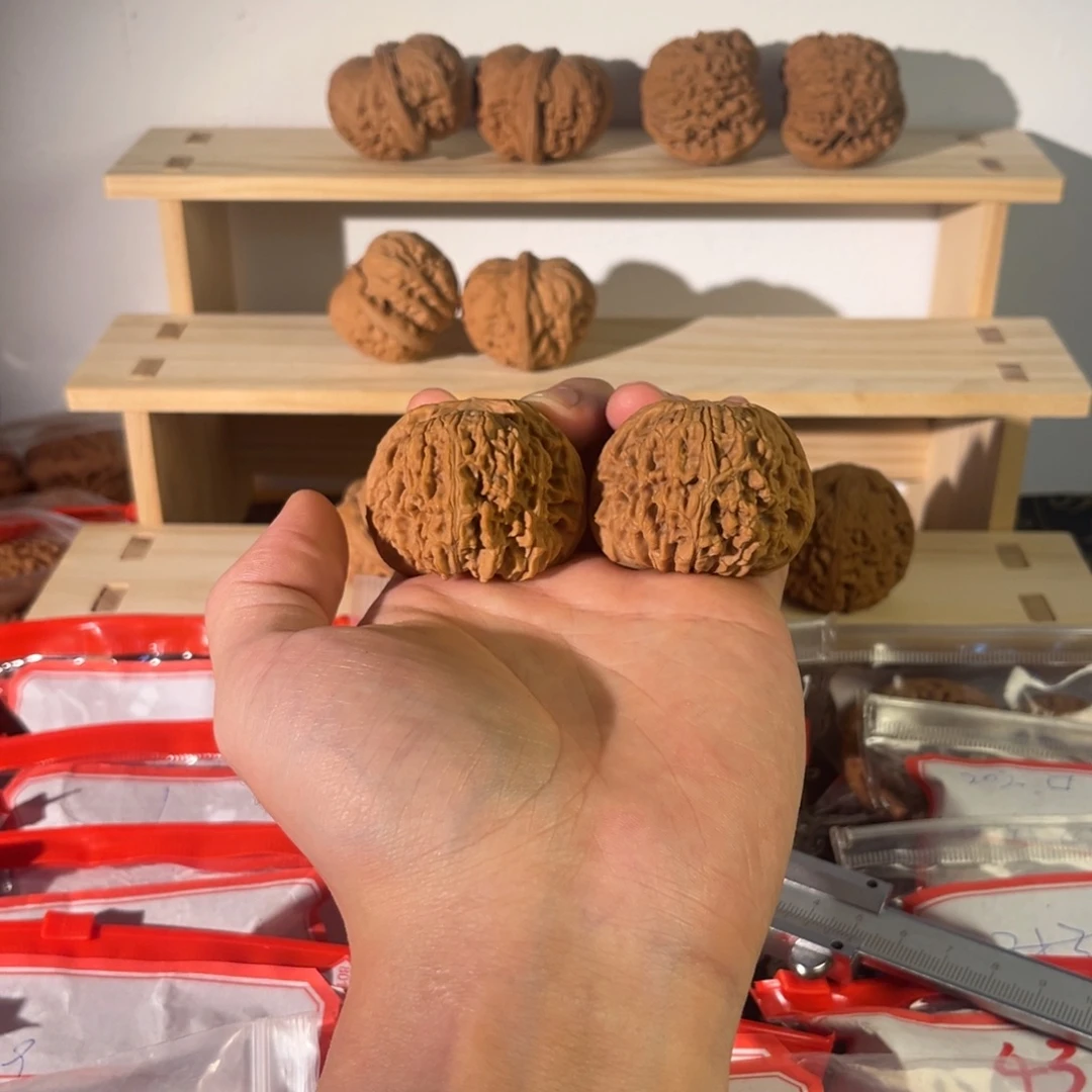 文玩核桃吊坠45全品球疆