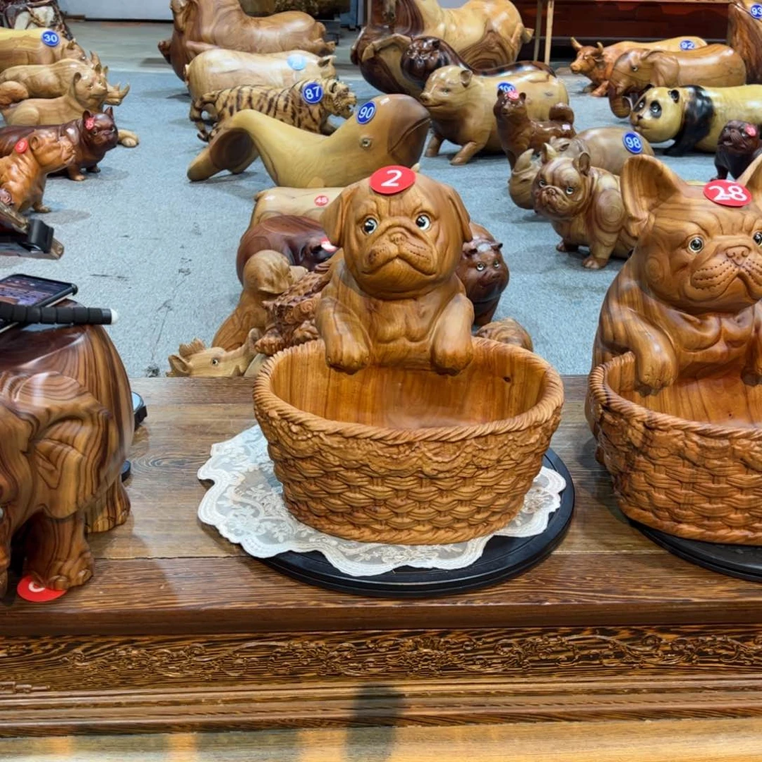 香樟木沐*巴哥犬果篮