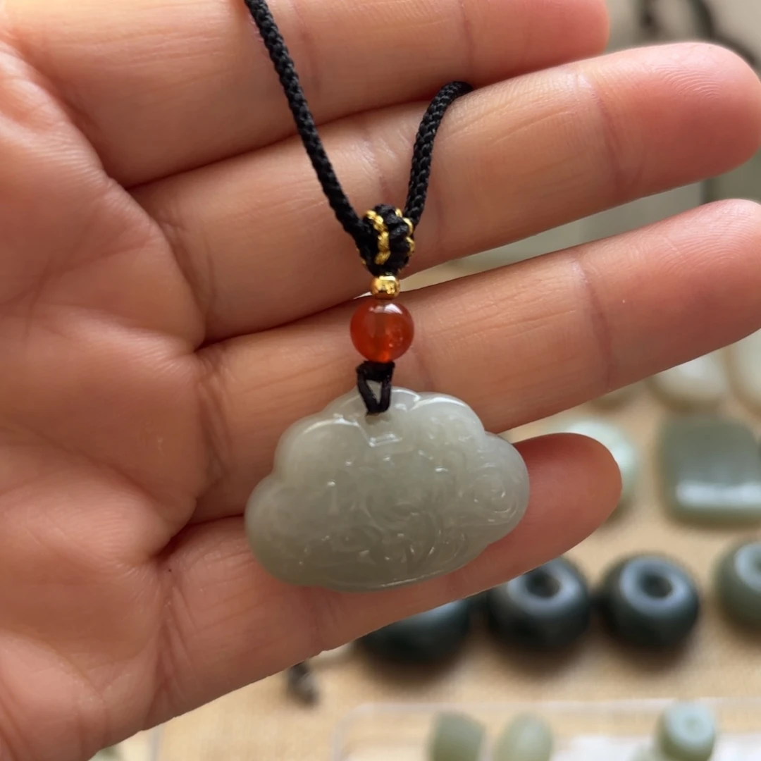 和田玉（糖玉）未镶嵌颈饰