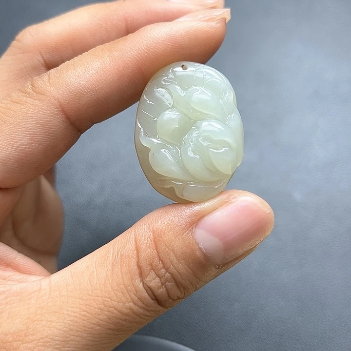 【闪购商品】颈饰未镶嵌和田玉