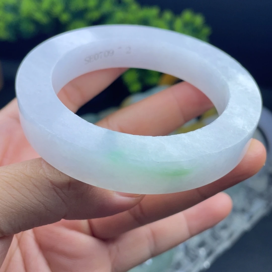 未镶嵌不退不换定制翡翠