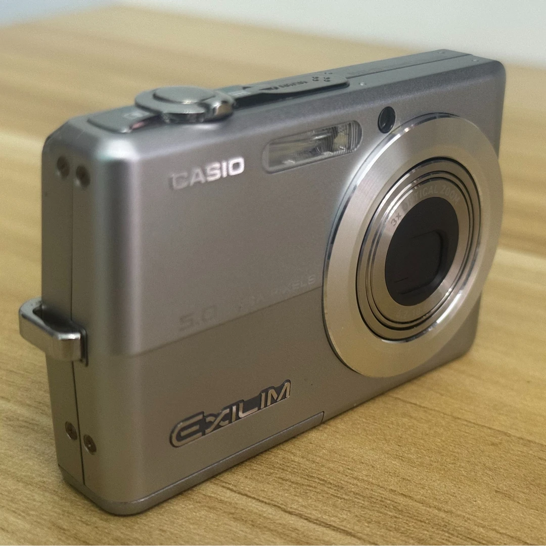 99新 Casio/卡西欧 ccd相机卡西欧z500氛围感冷白皮送全套配件