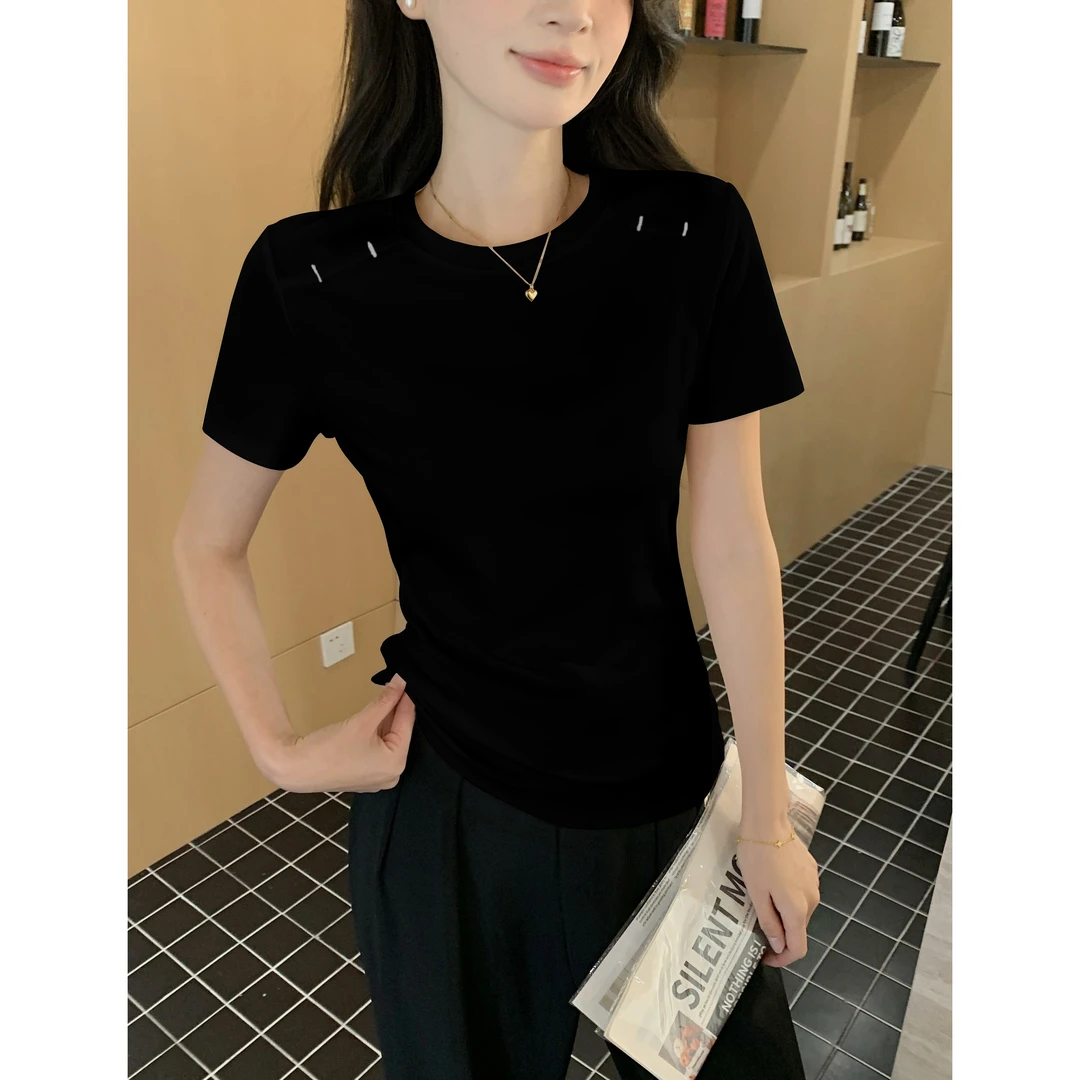 新款圆领刺绣短袖t恤女夏季修身显瘦设计感洋气打底衫百搭上衣潮