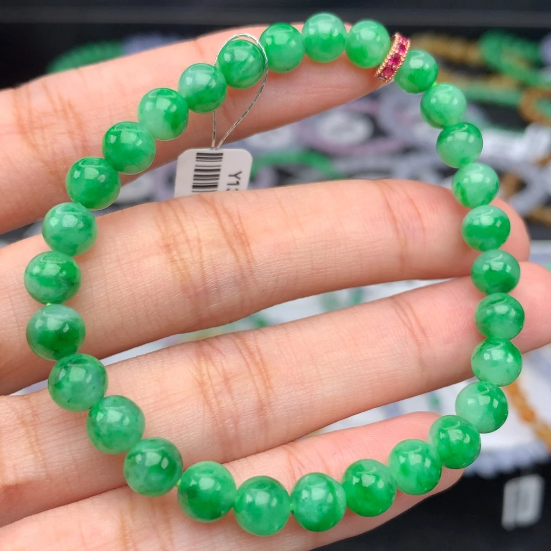 翡翠手链未镶嵌卡