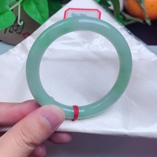 翡翠手镯未镶嵌圆条030