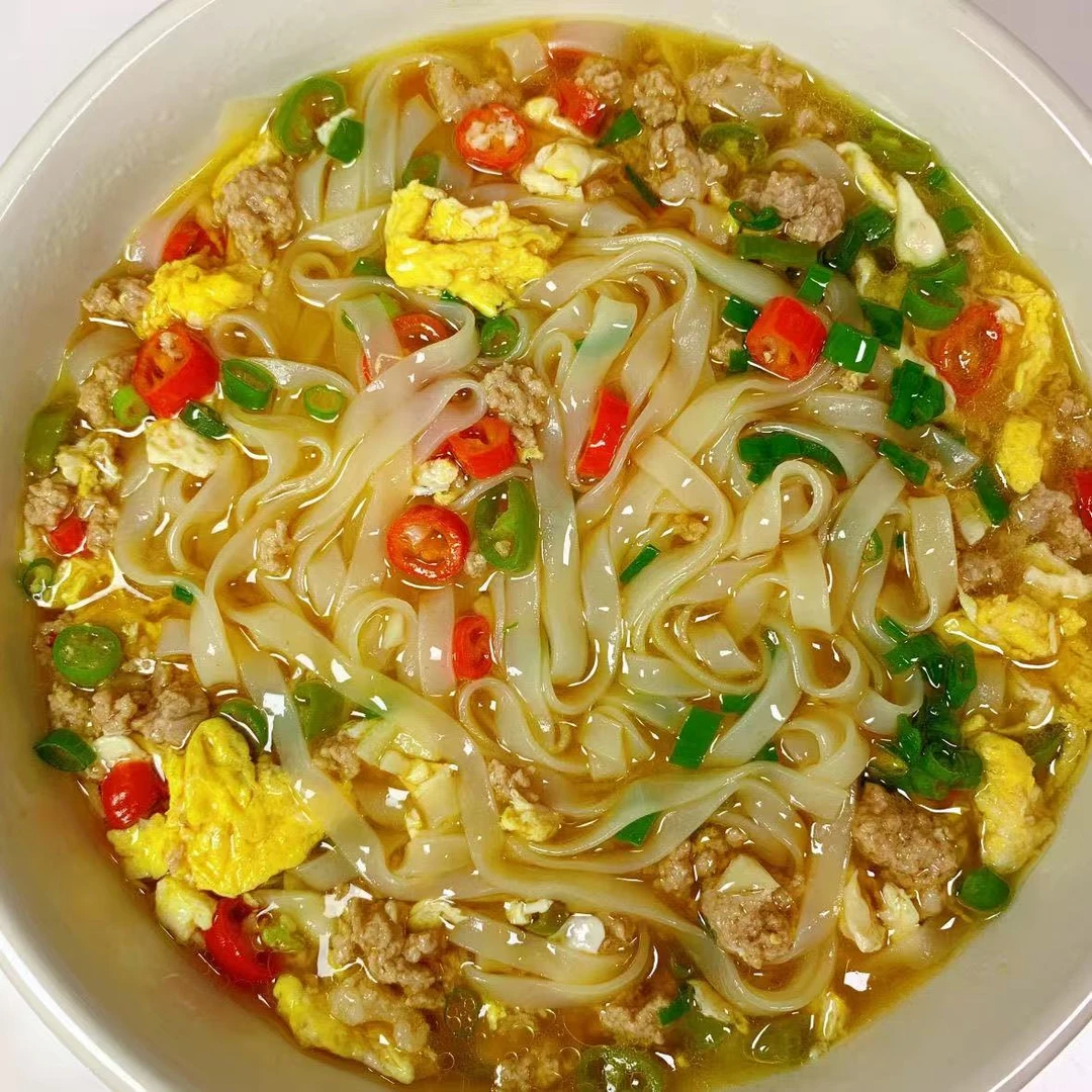 广西正宗石磨纯大米河粉独立包装快熟速食梧州河粉炒河粉整箱批发