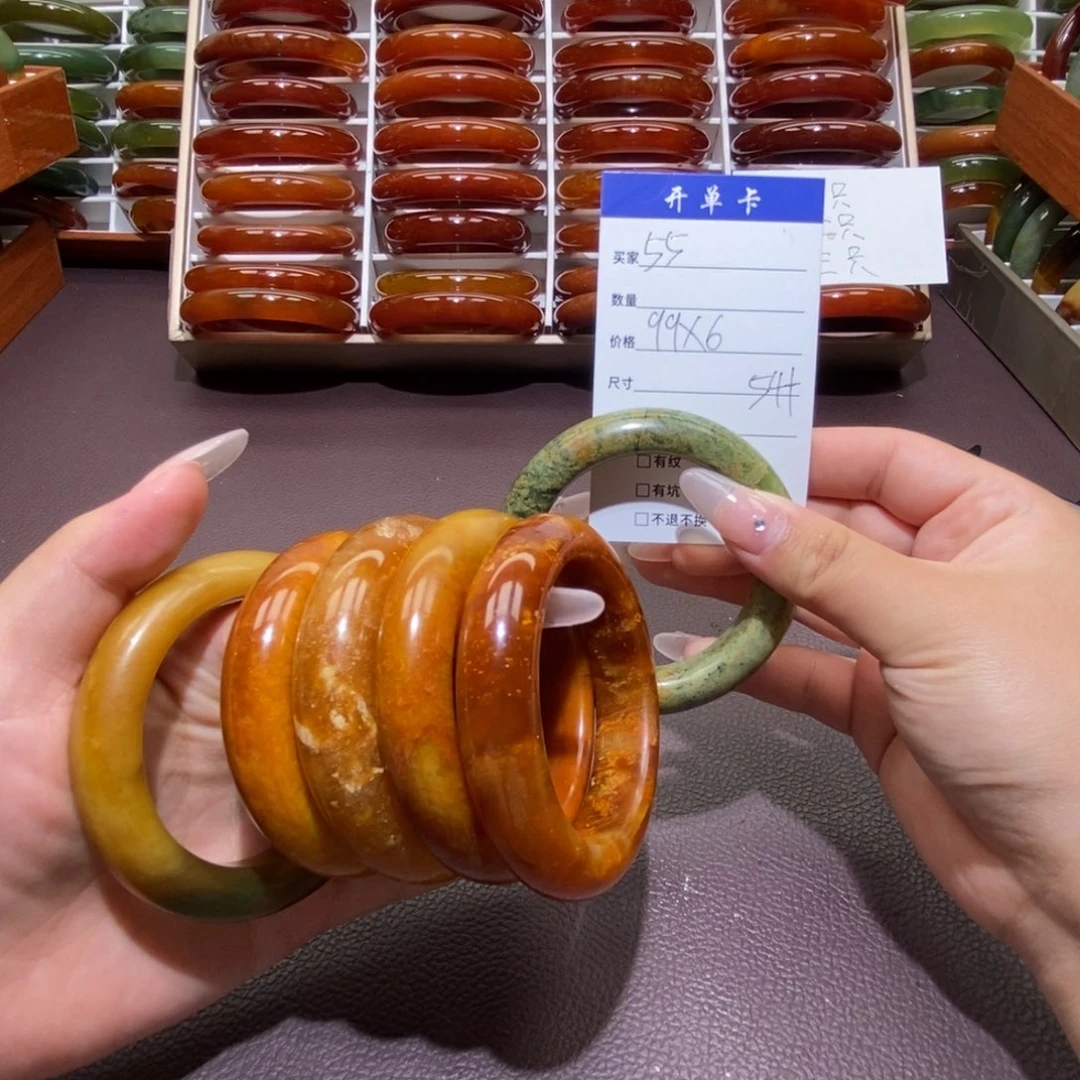 未镶嵌蛇纹石玉手镯55