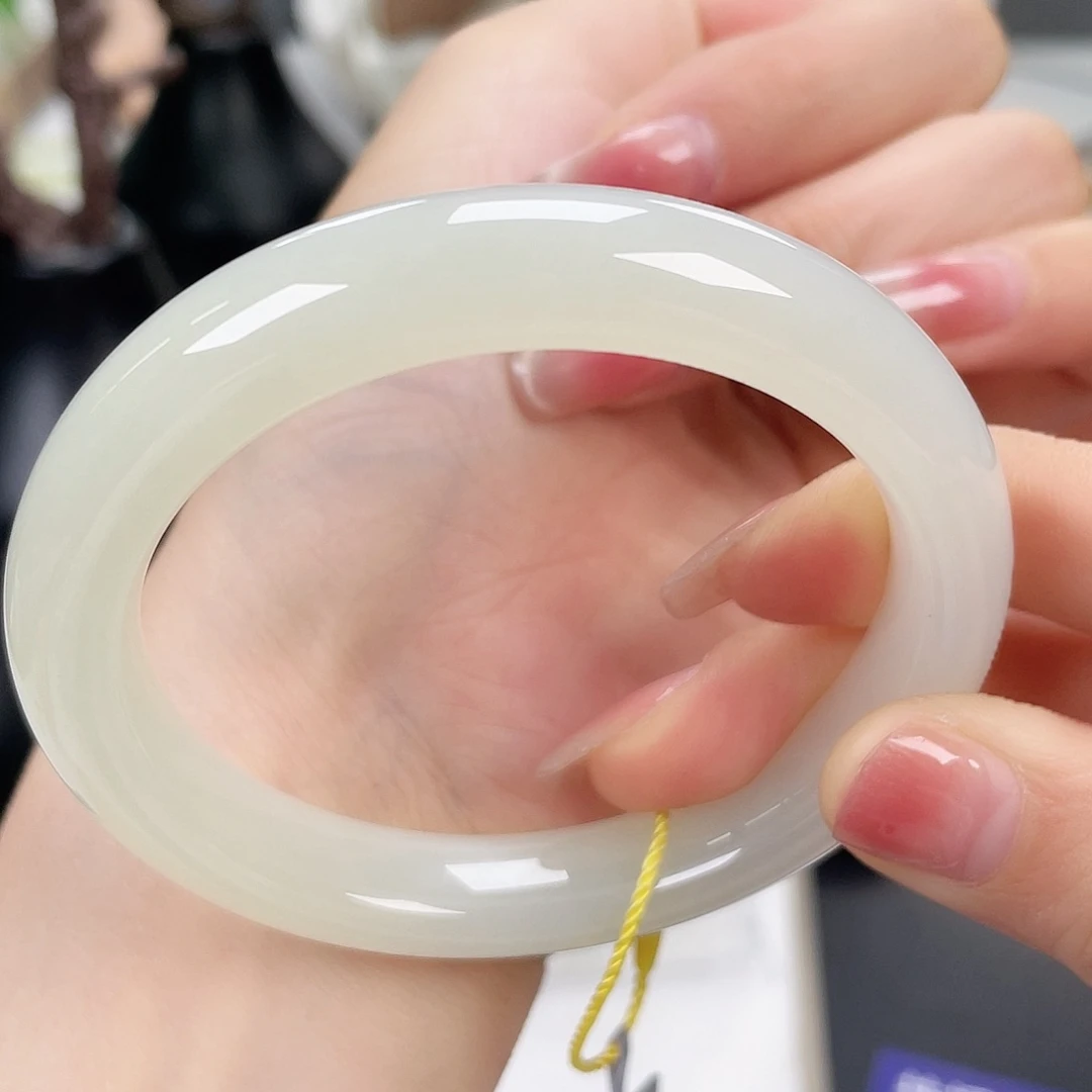 和田玉手镯58未镶嵌