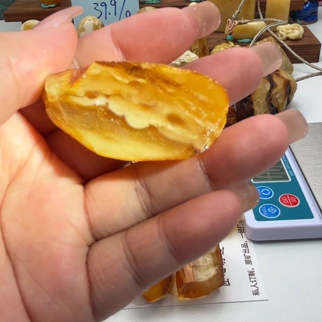 定制琥珀未镶嵌蜜蜡