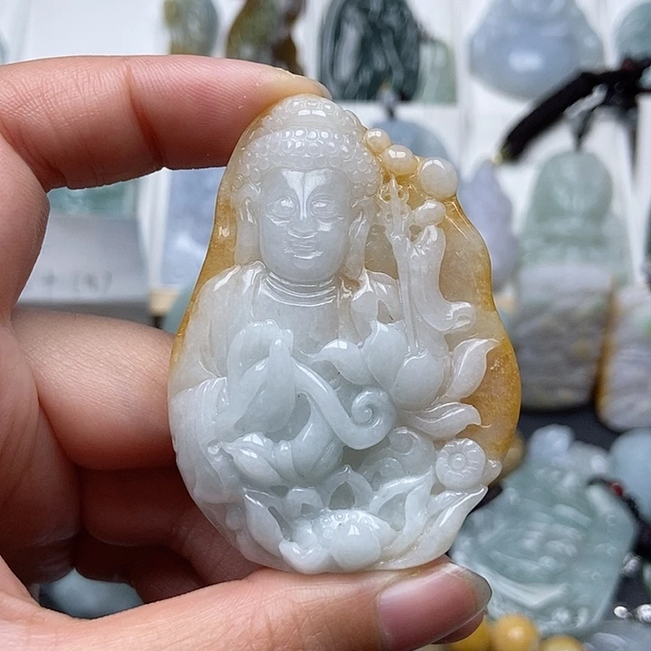 翡翠颈饰未镶嵌翡翠