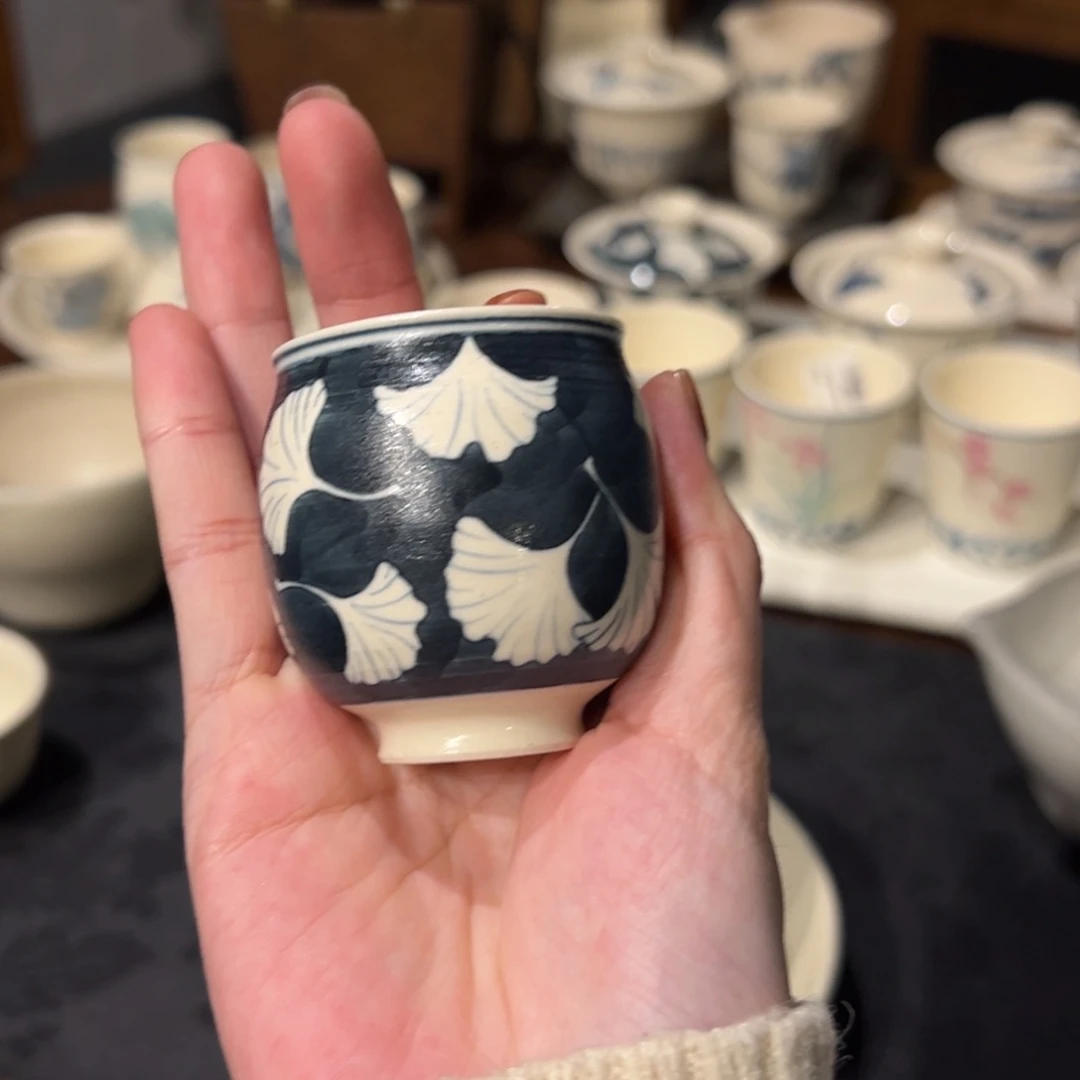 摆件陶瓷。    陶瓷。