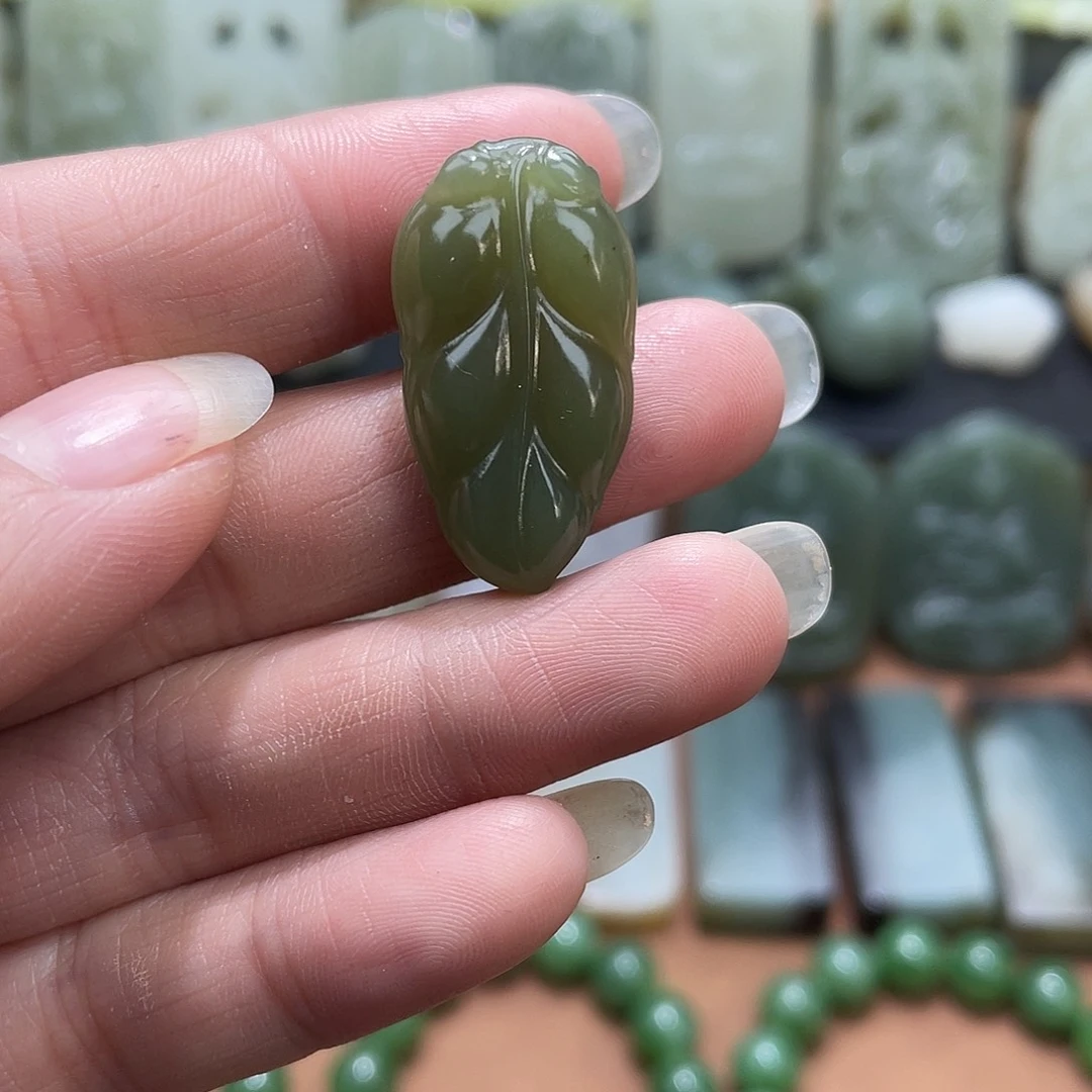 和田玉未镶嵌吊坠(不含链)