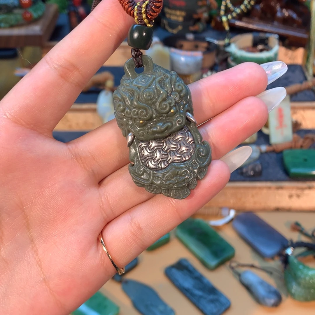 和田玉（糖玉）未镶嵌挂件