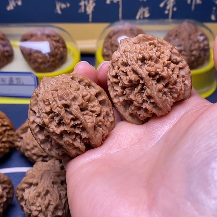 文玩核桃把件满天星