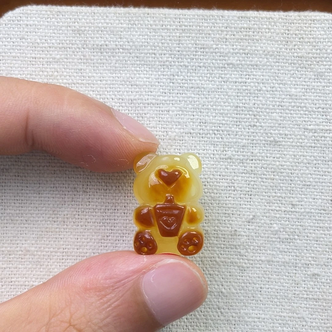裸石琥珀未镶嵌奶茶小熊