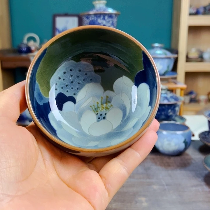 瓷片手工制作工艺精湛等