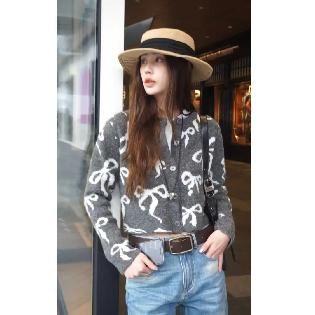 【蝴蝶结毛衣】春季新款甜美百搭蝴蝶结毛衣 ZZ251013