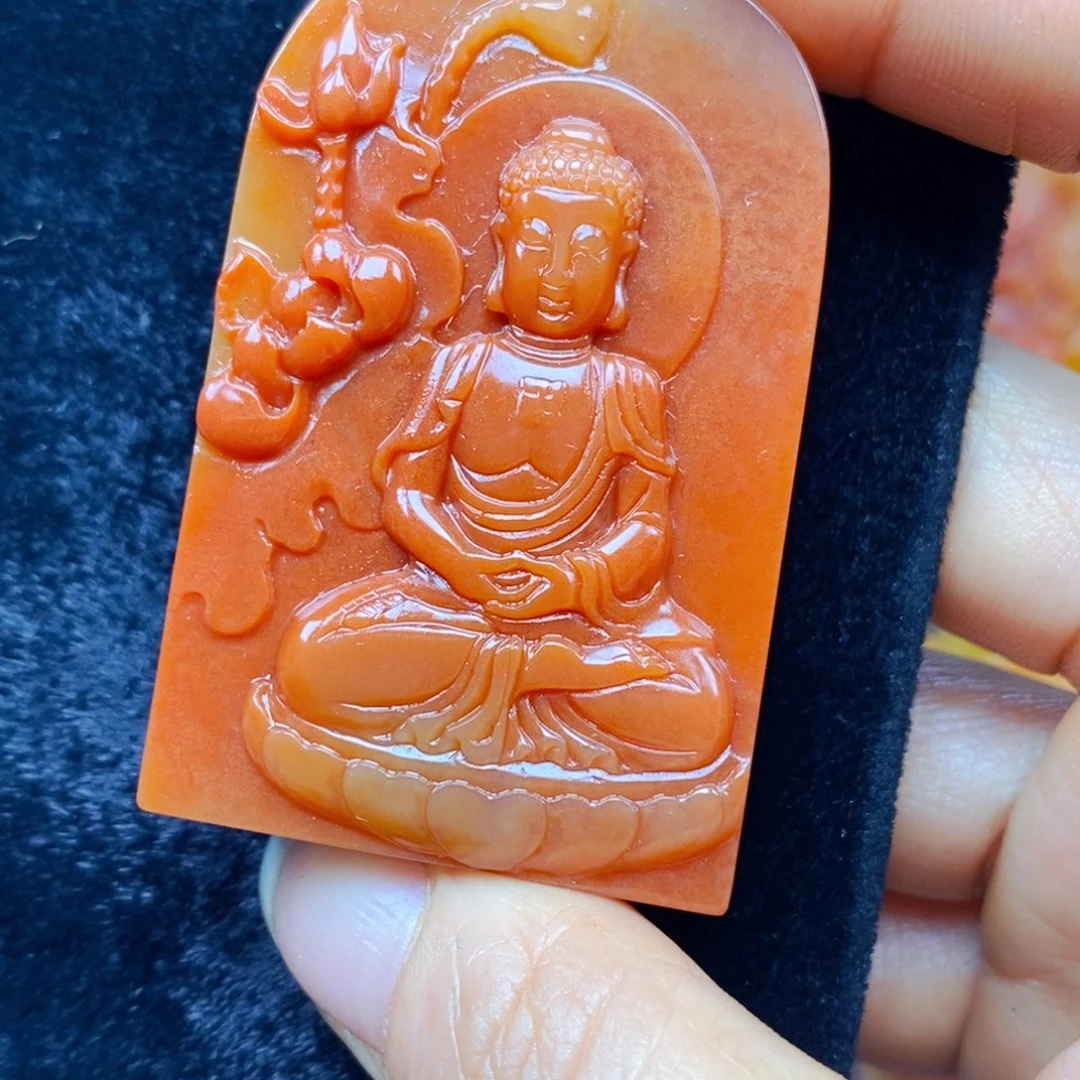 未镶嵌石英质玉（黄龙玉）颈饰