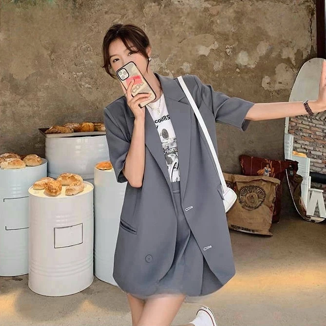 休闲风西装意式小西装套装休闲单排扣宽松炸街西服贴布时尚宽松型