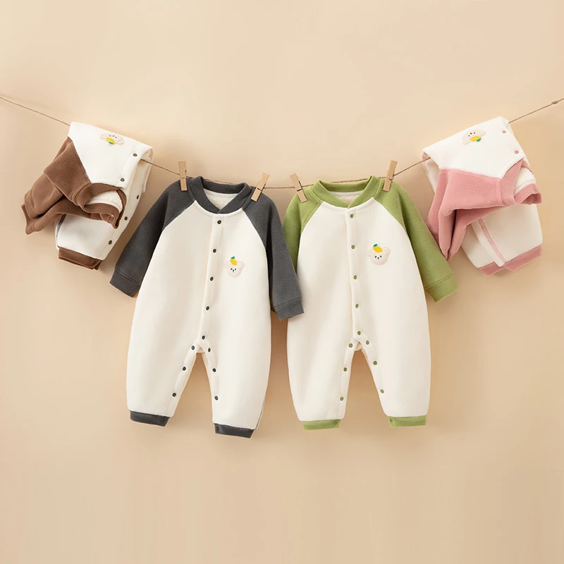 婴儿冬季加绒加厚连体衣服宝宝保暖长袖哈衣爬服加棉新生儿外出服