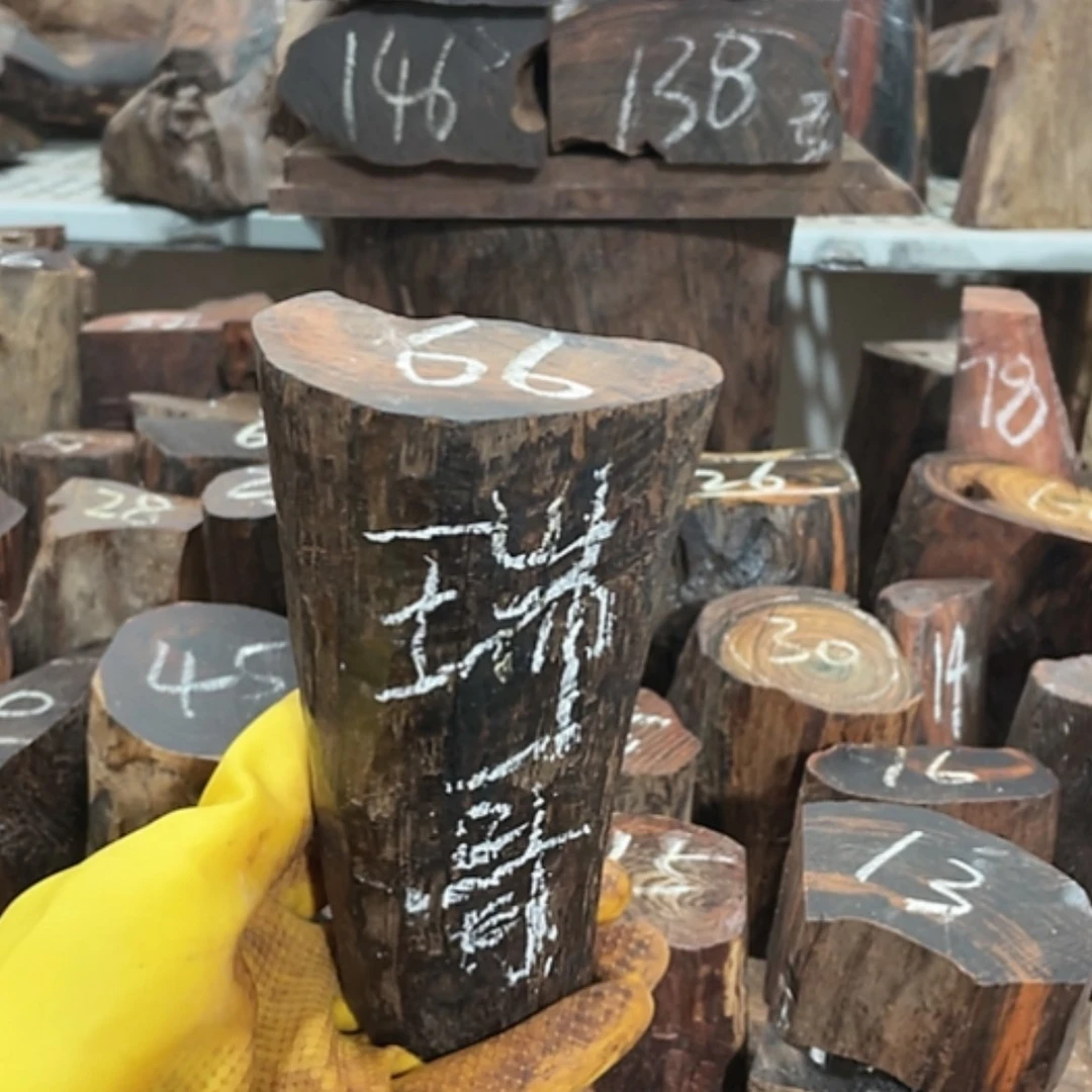 【闪购商品】交趾黄檀（大红酸枝）