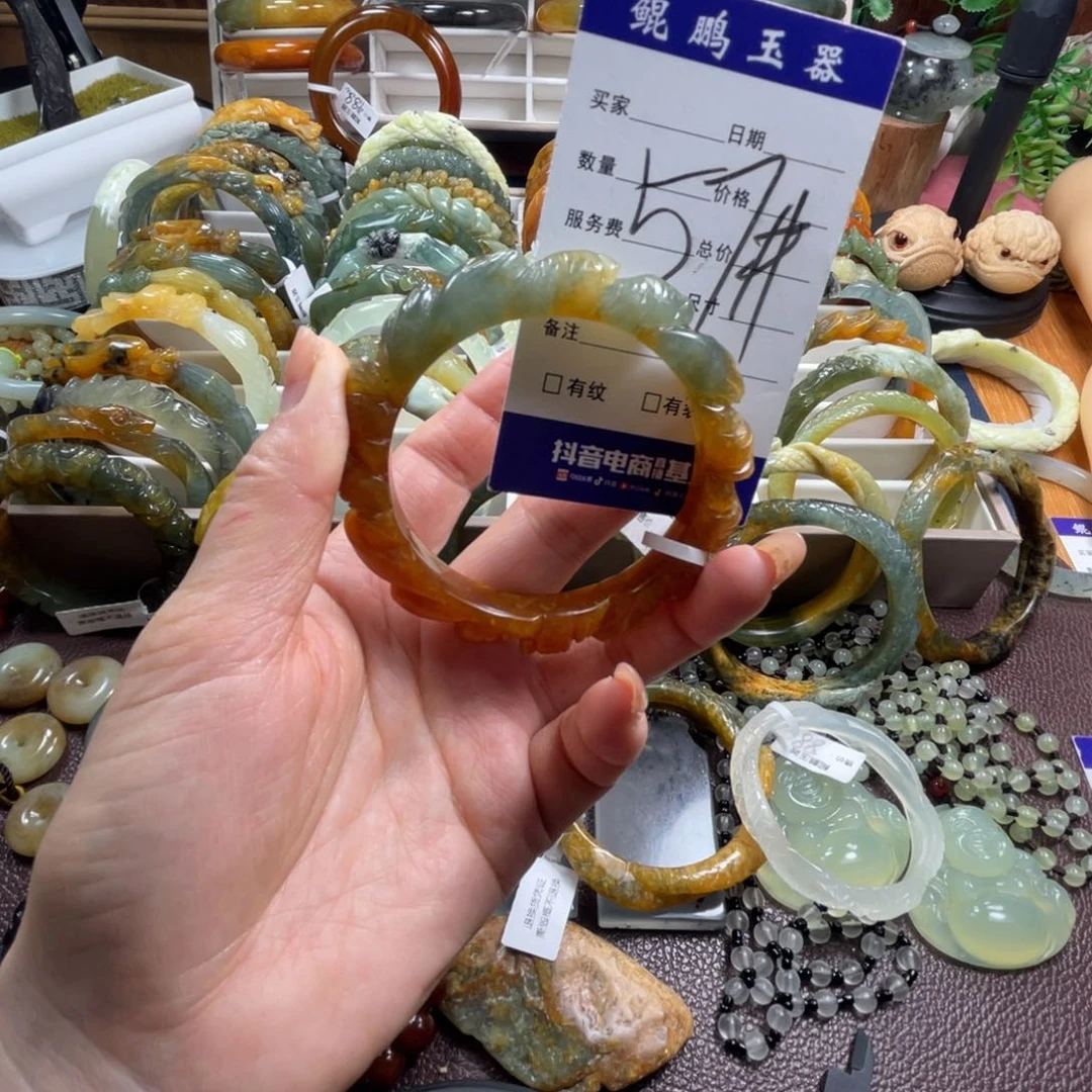 未镶嵌蛇纹石玉手镯