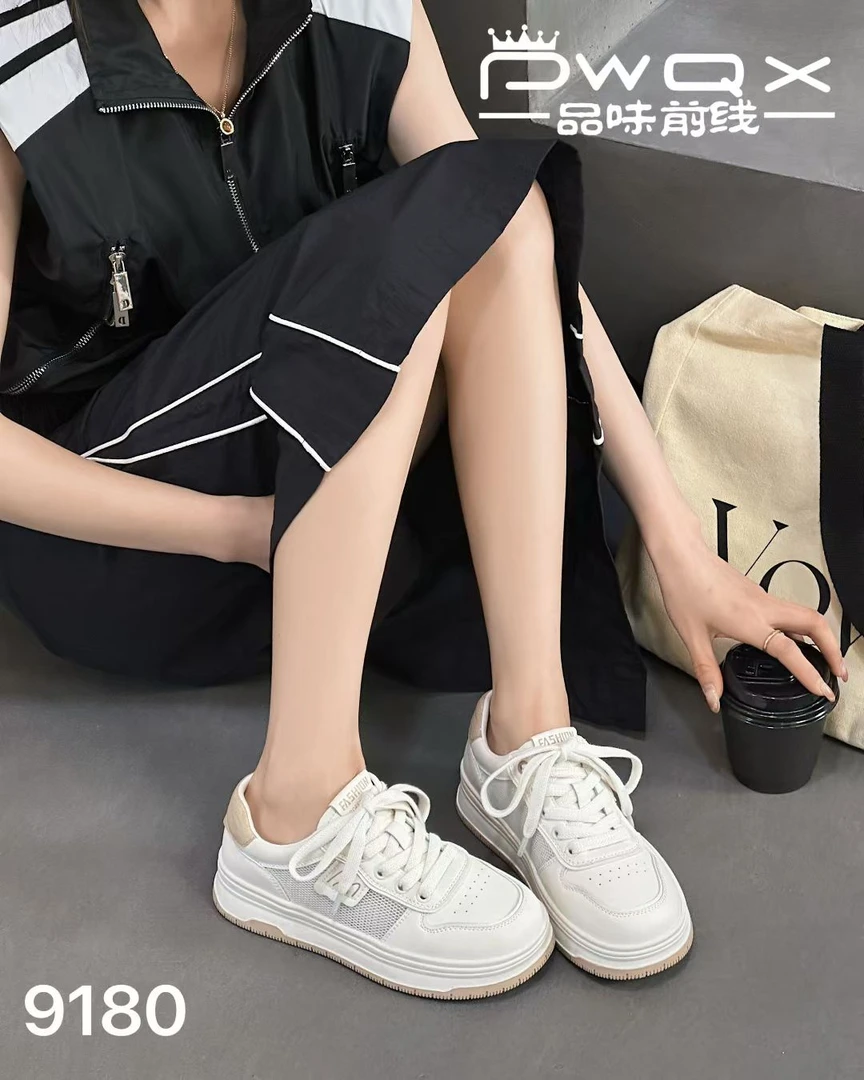 新款夏季透网舒适小白鞋