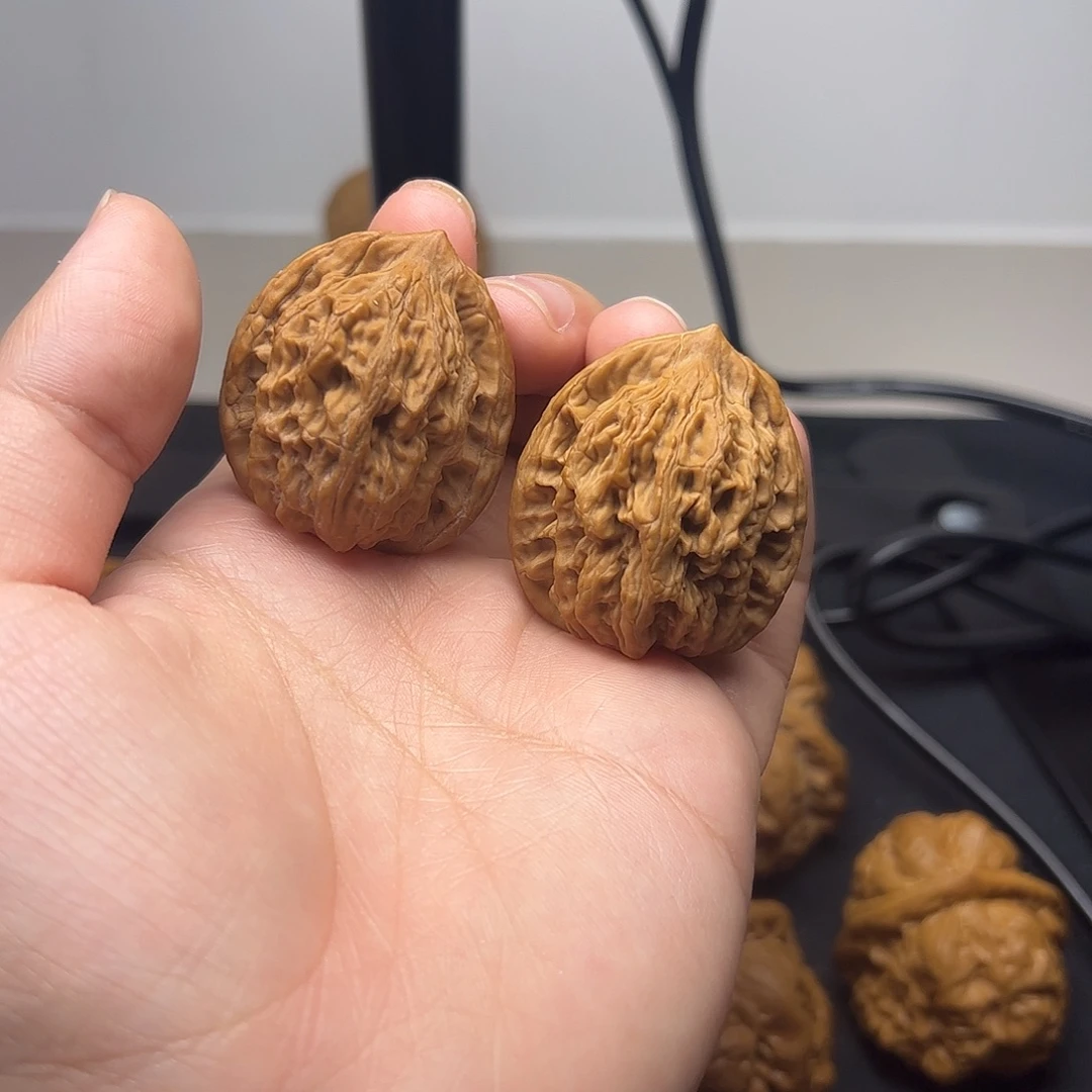 文玩核桃把件虎头