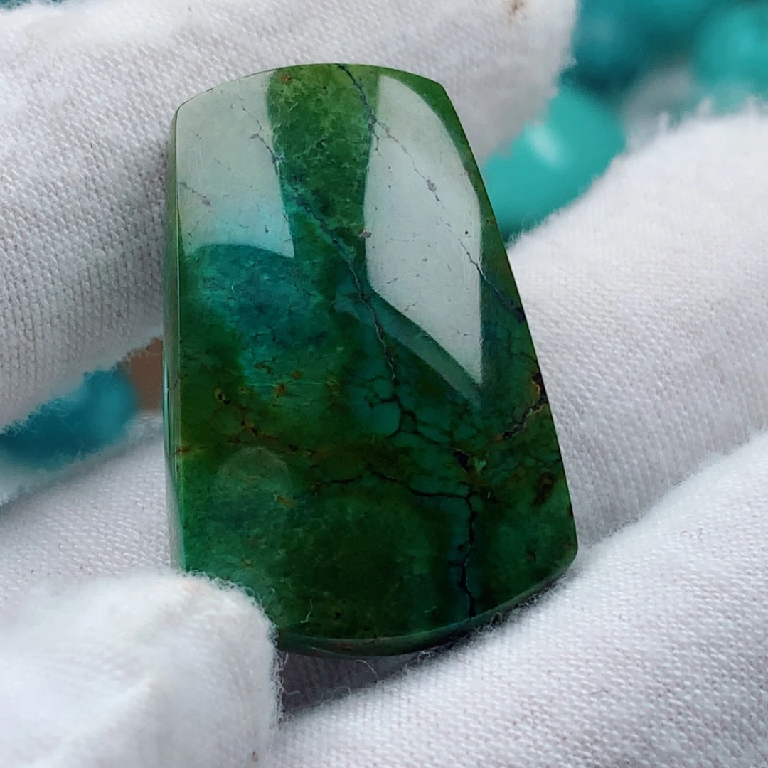 绿松石未镶嵌珠宝奇石