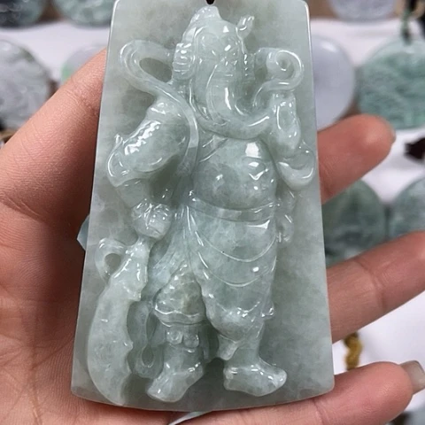 翡翠颈饰未镶嵌关二爷福利
