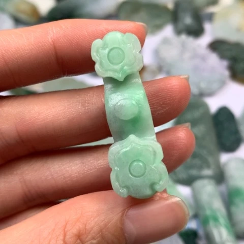 定制翡翠未镶嵌翡翠