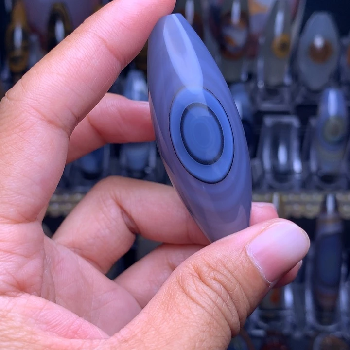 鸿***捷玛瑙/玉髓颈饰合金