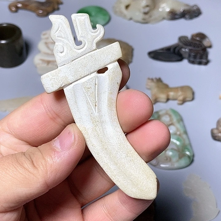 和田玉未镶嵌颈饰42