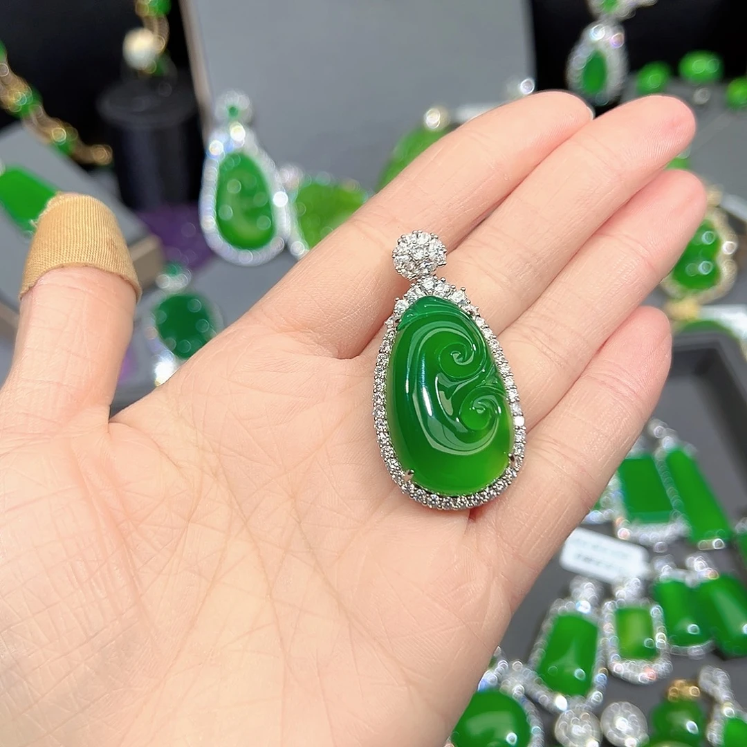 玛瑙/玉髓合金颈饰