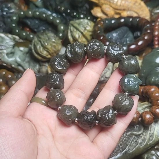岫岩河磨玉（透闪石质玉）未镶嵌挂件