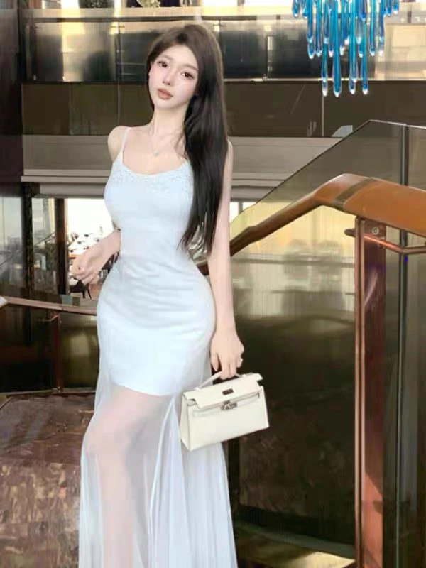 辣妹风拼接吊带连衣裙显瘦白色服装长款夏季长裙法式
