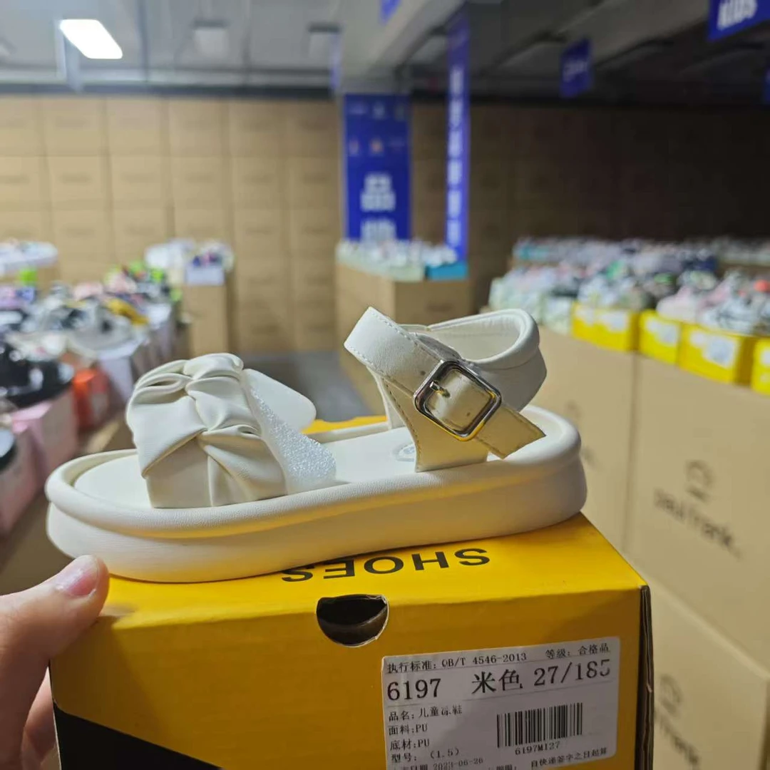 【品牌撤柜】龙蛋蛋断面撤柜福利女童凉鞋6197