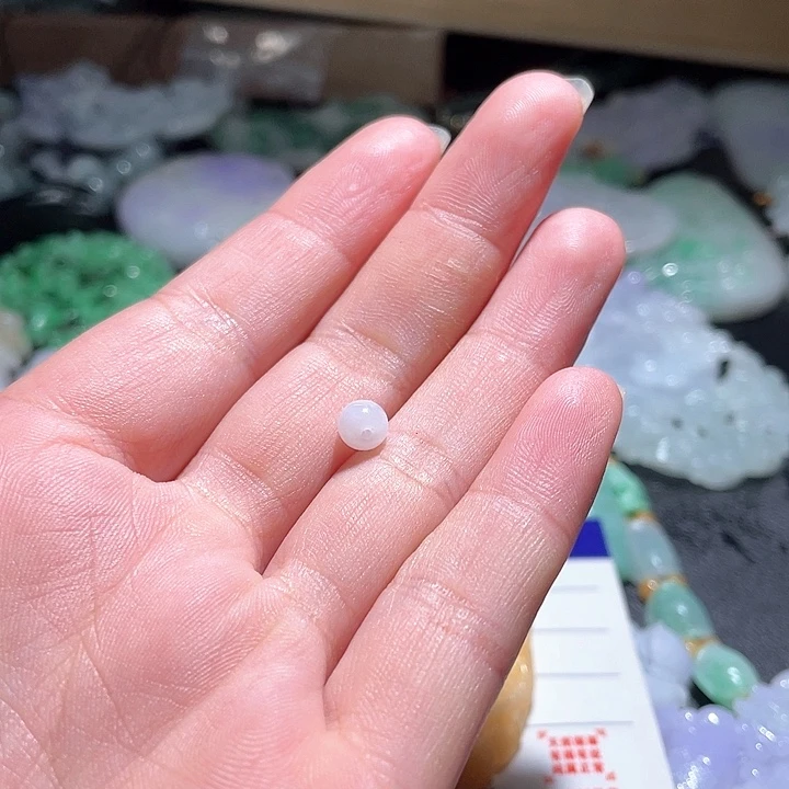 翡翠未镶嵌颈饰浅*天