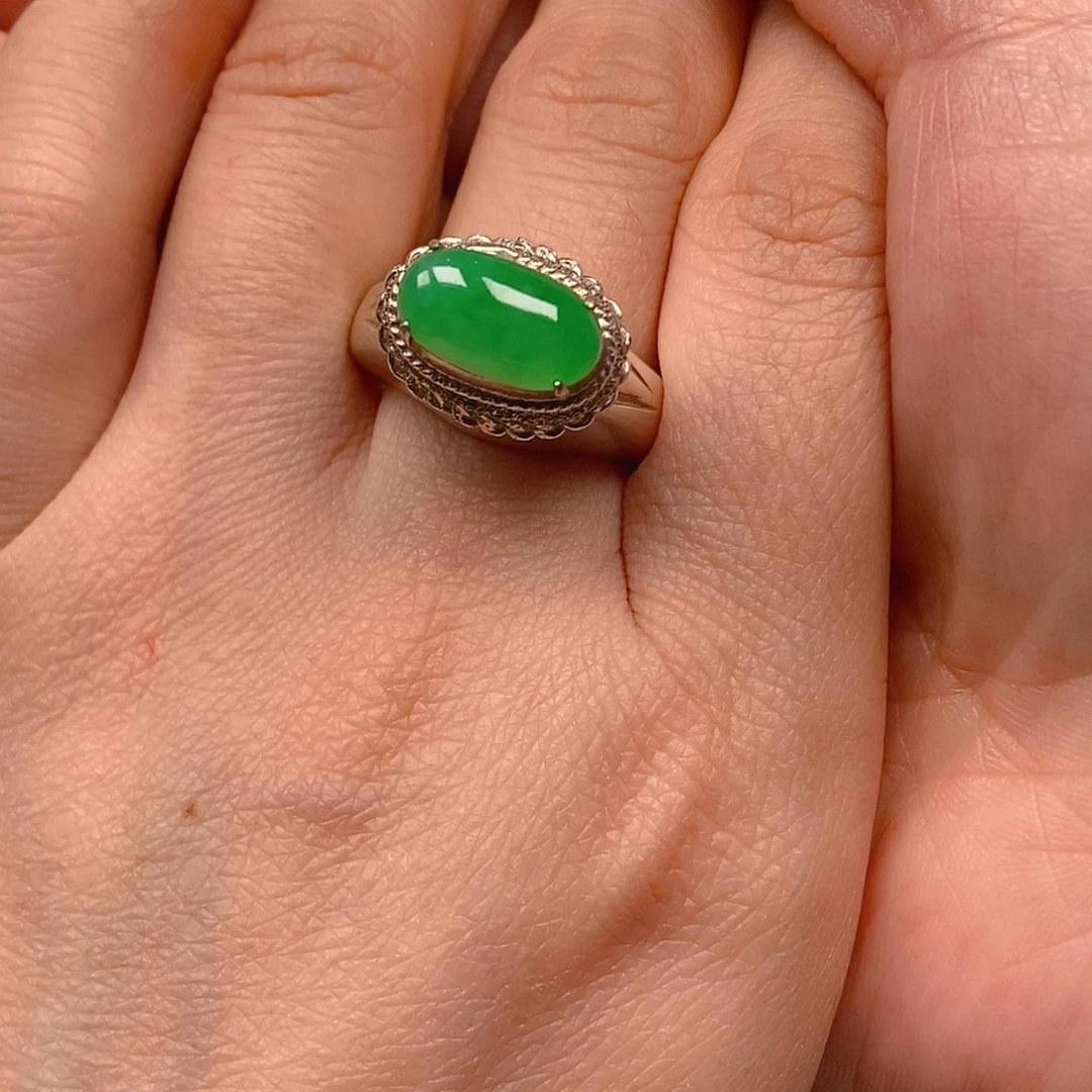 翡翠戒指未镶嵌翡翠蛋面