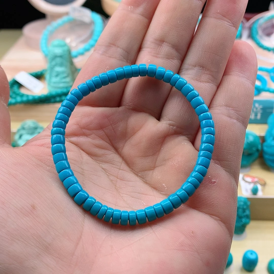 绿松石颈饰未镶嵌