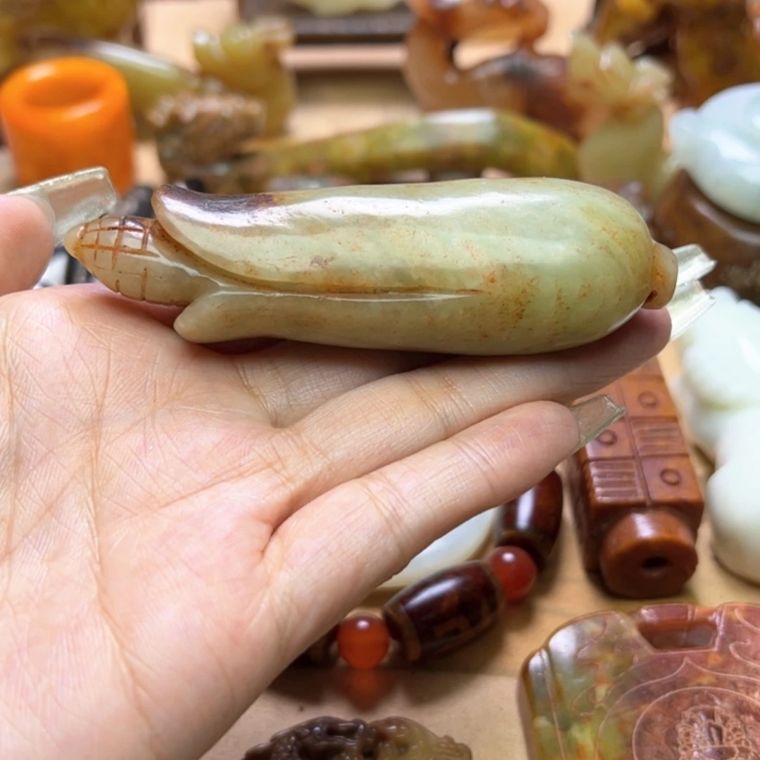 【闪购商品】蛇纹石玉颈饰未镶嵌